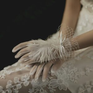 Bridal Feather - Mesh Gloves
