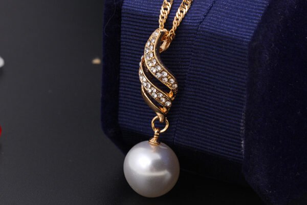 Luxury - Inspired Alloy Pearl Jewelry Set - Image 4