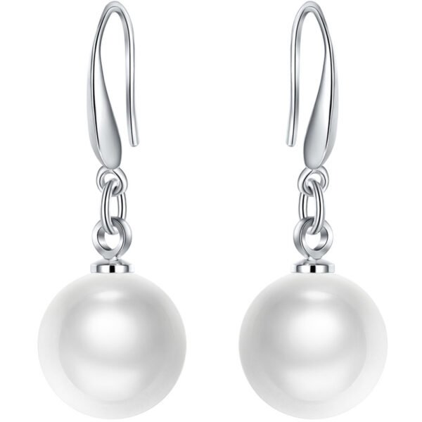 Elegant Shell Pearl Earrings - Image 5