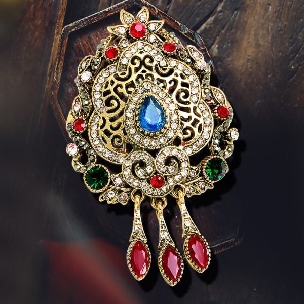 Vintage - Style Brooch - Intricate Design - Image 2