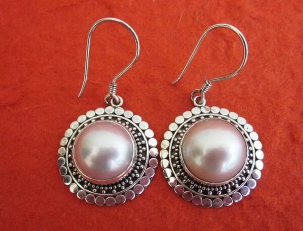 Retro French Buckle Earrings - Image 2