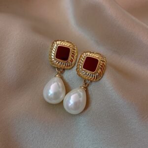 Vintage Geometric Pearl Earrings