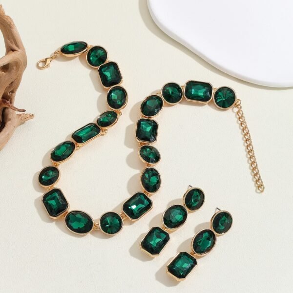 Handmade Vintage Luxury Jewelry for Women - Image 4