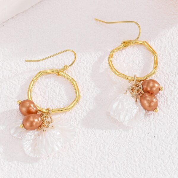Retro Fashion Ear Hooks - Image 2