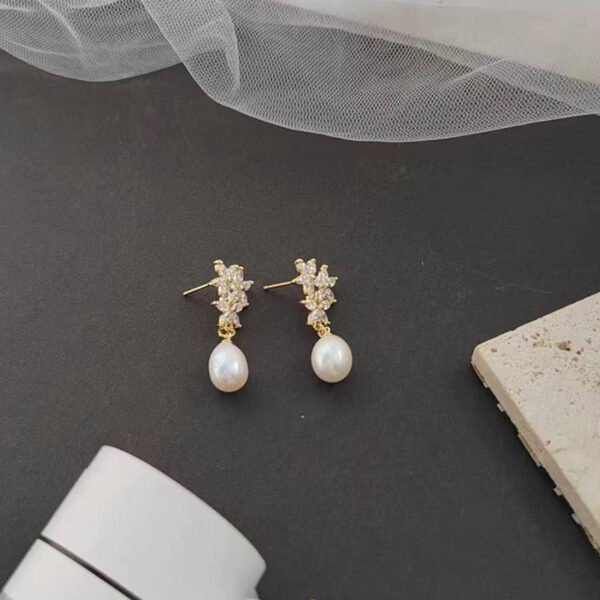 Freshwater Pearl Earrings - Image 3