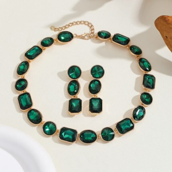 Handmade Vintage Luxury Jewelry for Women - Image 3