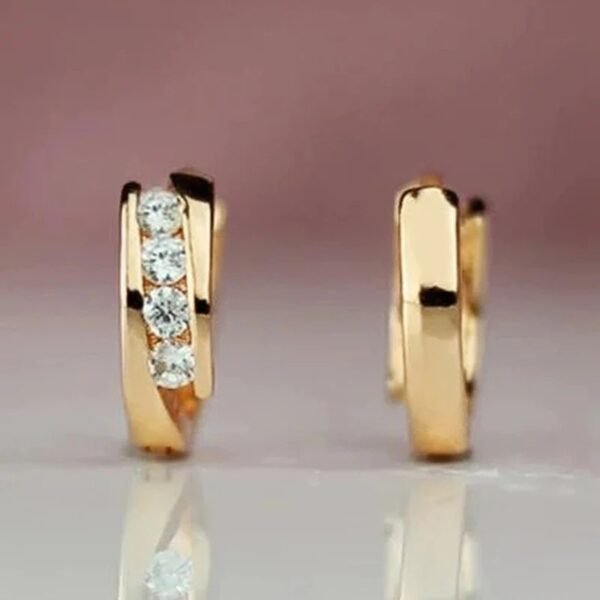 Exquisite Gold Geometric Hoop Earrings - Image 2