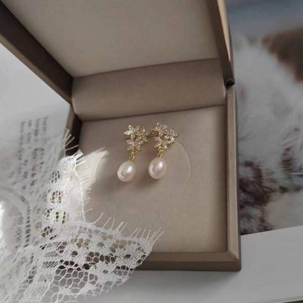 Freshwater Pearl Earrings - Image 2