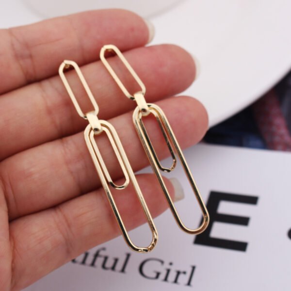 Simple Women’s Vintage Geometric Clip Earrings - Image 4