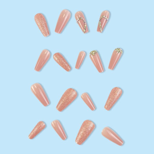 Stylish Love Pattern Nail Tip - Image 4