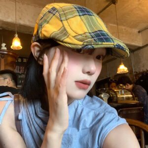 Dopamine Retro Plaid Women’s Spring Cap