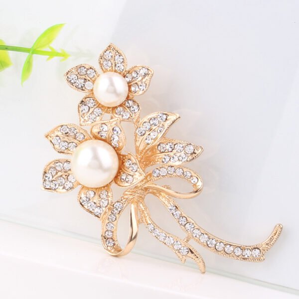 Pearl & Rhinestone Flower Brooch - Image 2