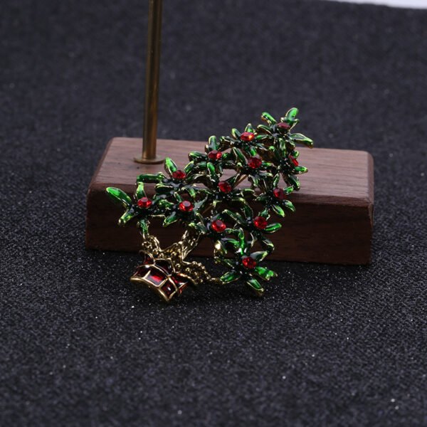 Christmas Tree Alloy Brooch - Image 2